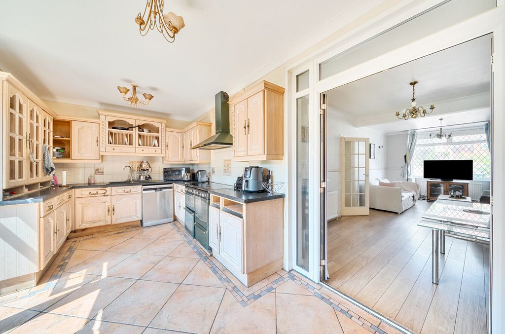 Property photo 3 of 20 1488136-5-6A551A9...