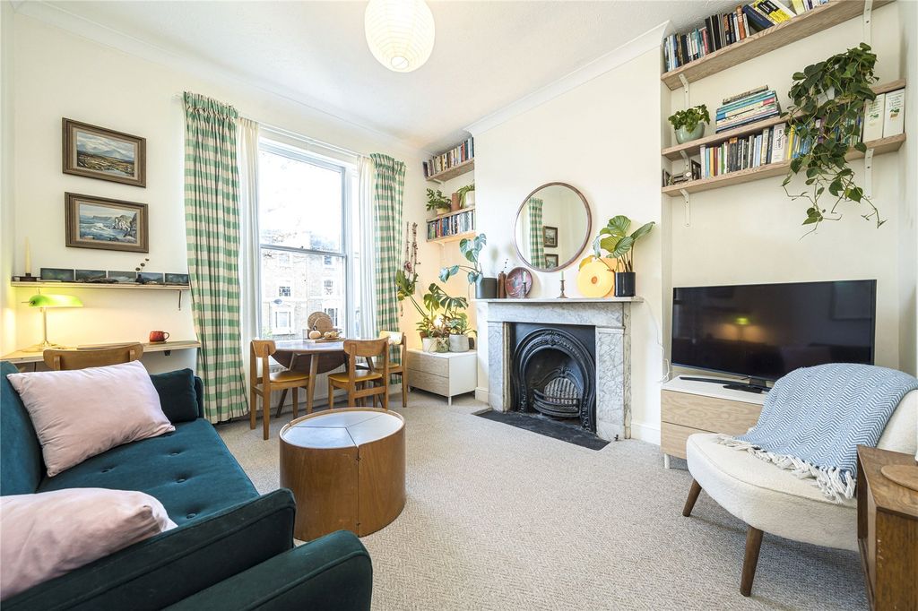 Property photo 2 of 6 Picture No. 08