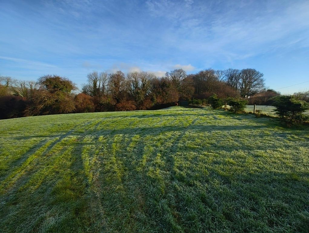 Property photo 2 of 8