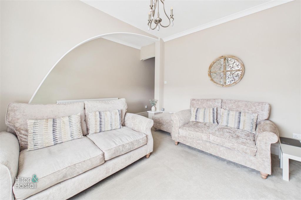 Property photo 3 of 17 Bedford Street