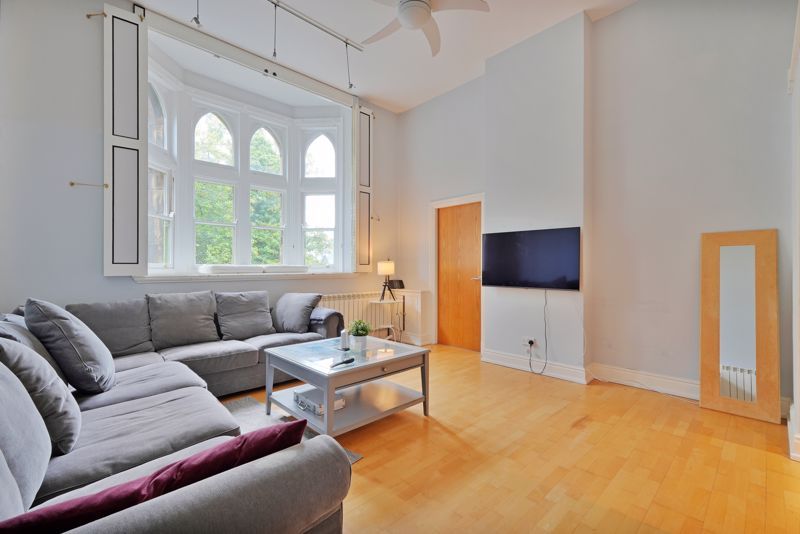 Property photo 2 of 33 Open Plan Living Area