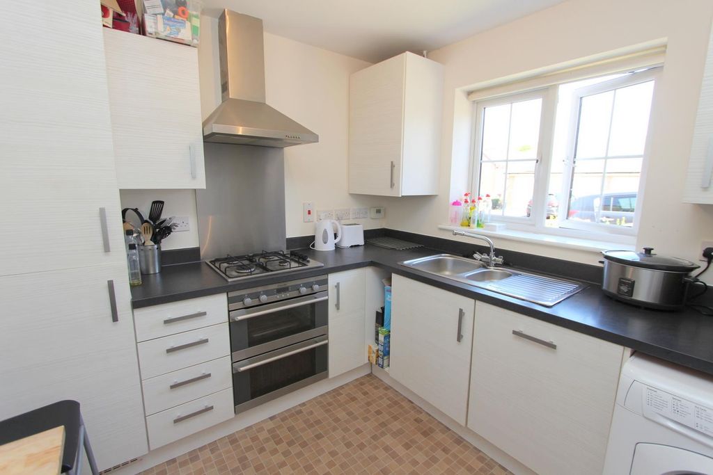 Property photo 3 of 9