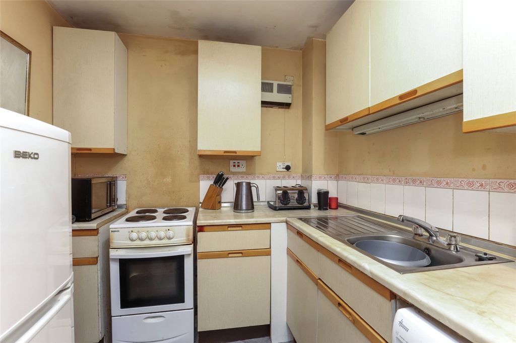 Property photo 3 of 21 Picture No. 13