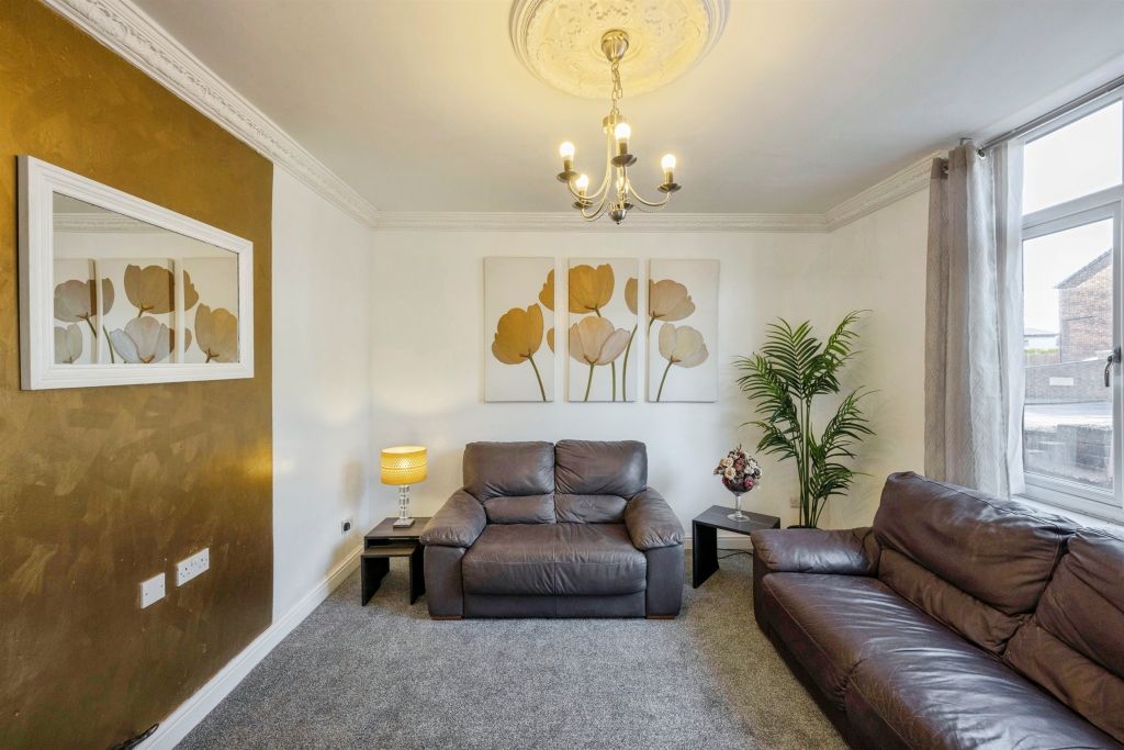 Property photo 3 of 21