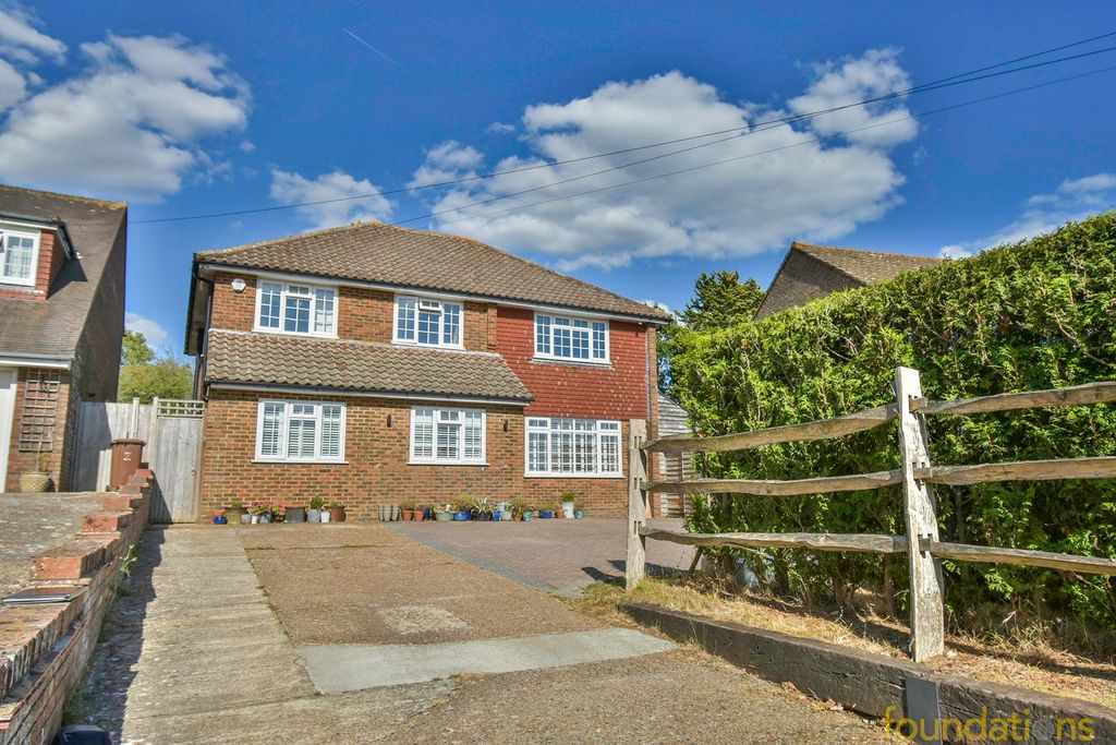 Property photo 1 of 29