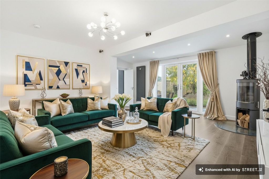 Property photo 2 of 23