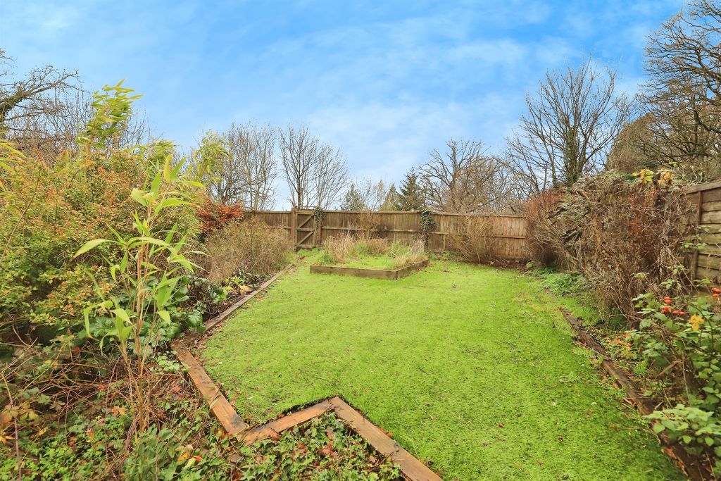 Property photo 2 of 20