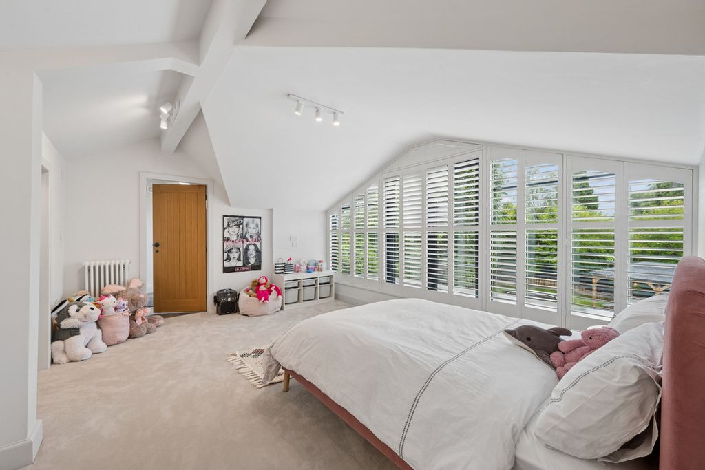 Additional image 31 of 7 bed detached house for saleAlwoodley Lane, Alwoodley, Leeds LS17