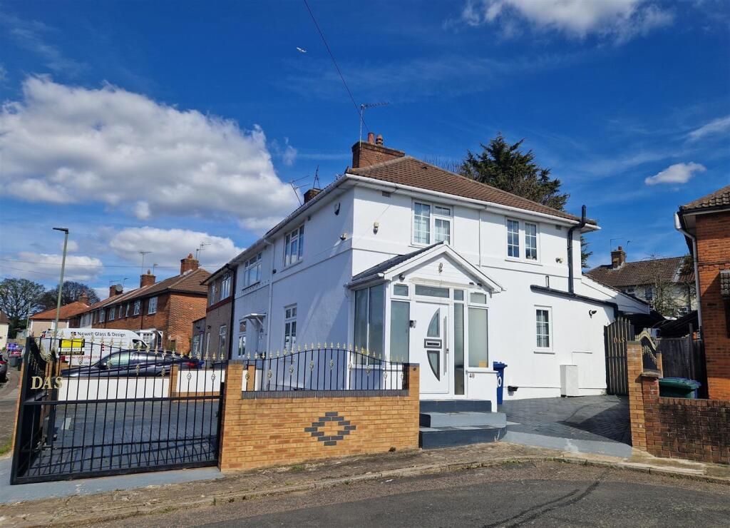 Property photo 1 of 12