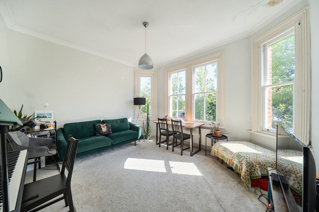 Property photo 2 of 11 1446887-4-69Ef2F2...