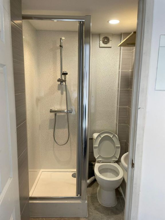 Property photo 3 of 3