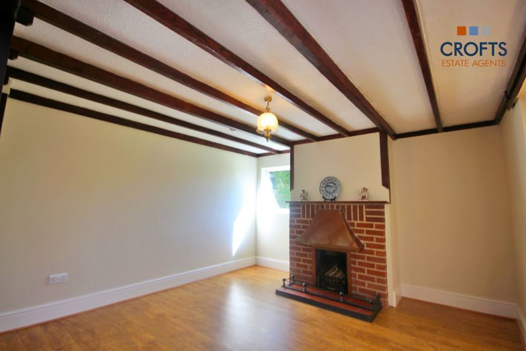 Property photo 2 of 19 Lounge