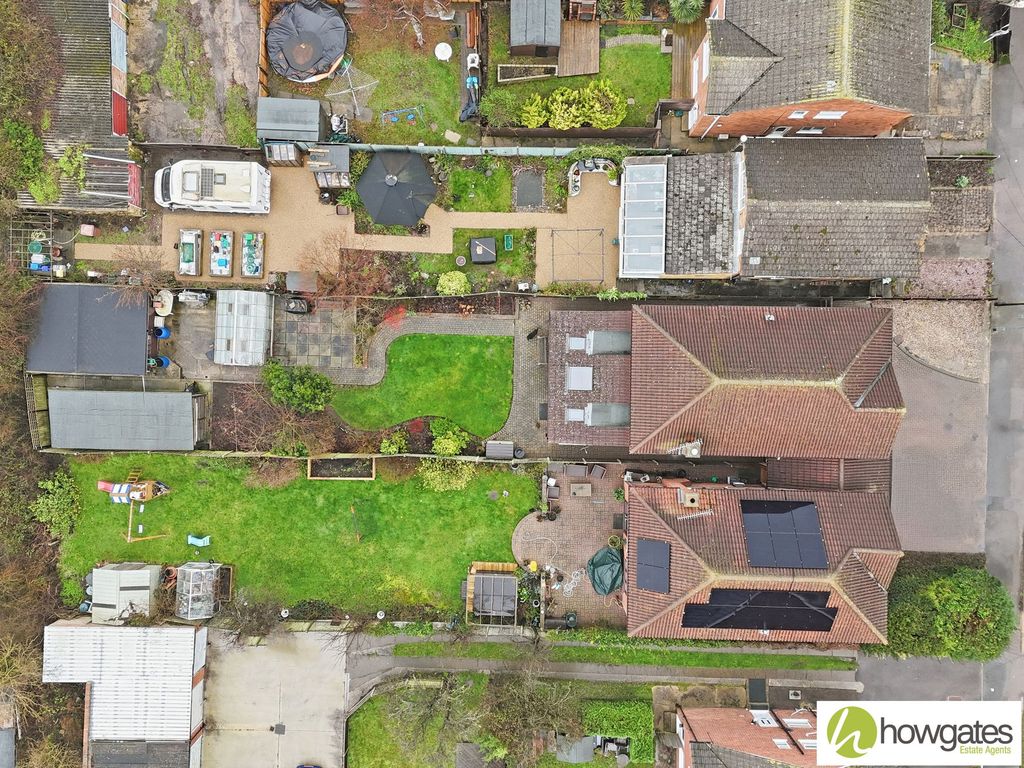 Property photo 2 of 30