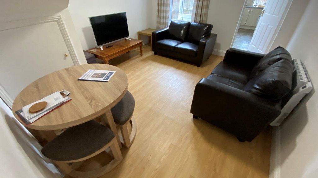 Property photo 3 of 14 Img_9898.Jpg