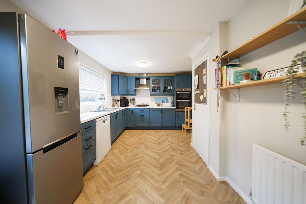 Property photo 3 of 36 Dsc00221.Jpg