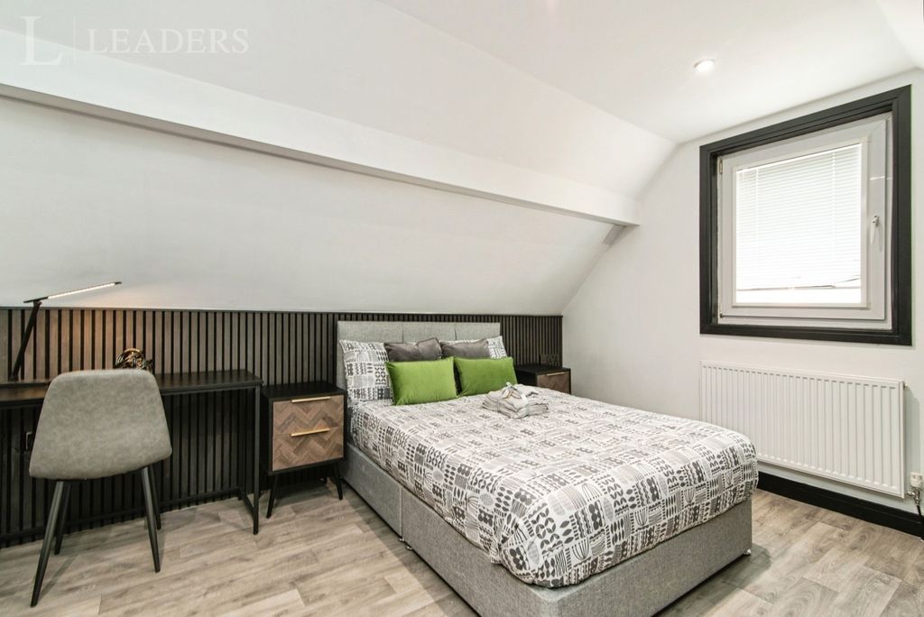 Property photo 2 of 9 Pbox-Img.Jpg