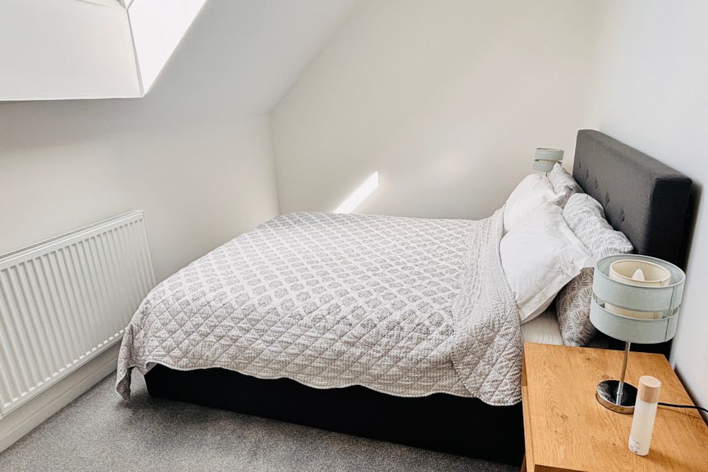 Property photo 1 of 36