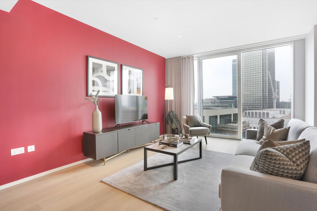 Property photo 2 of 22 Image