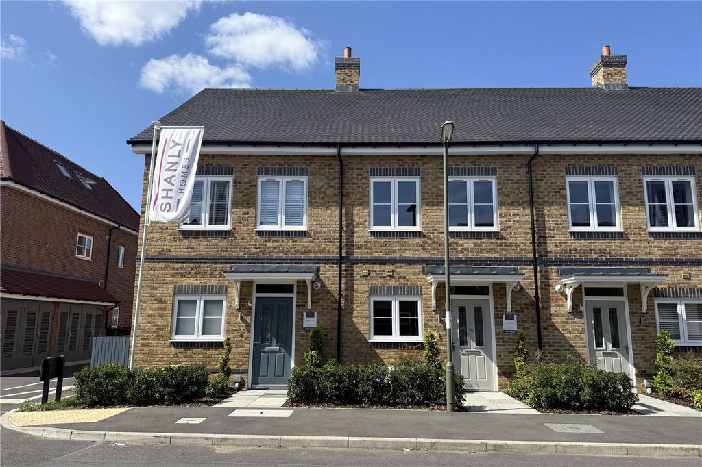 Property photo 1 of 11 External