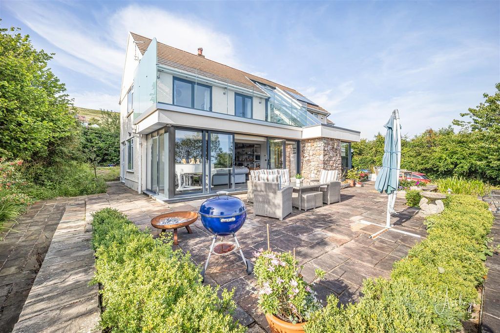 Property photo 1 of 41 Another Aspect