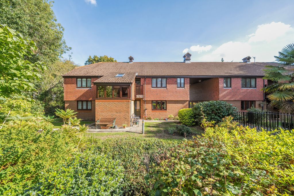 Property photo 3 of 14 1527770-5-6Abf9Ae...