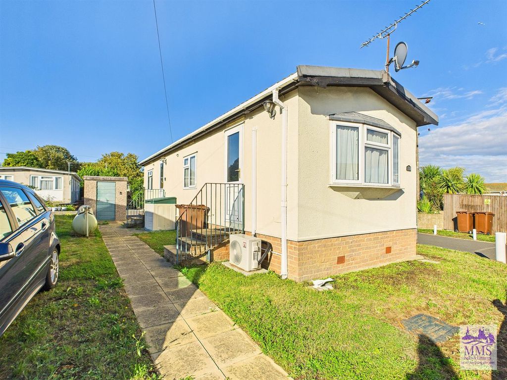 Property photo 2 of 9 Cam04098G0-Pr0096-Still007.Jpg