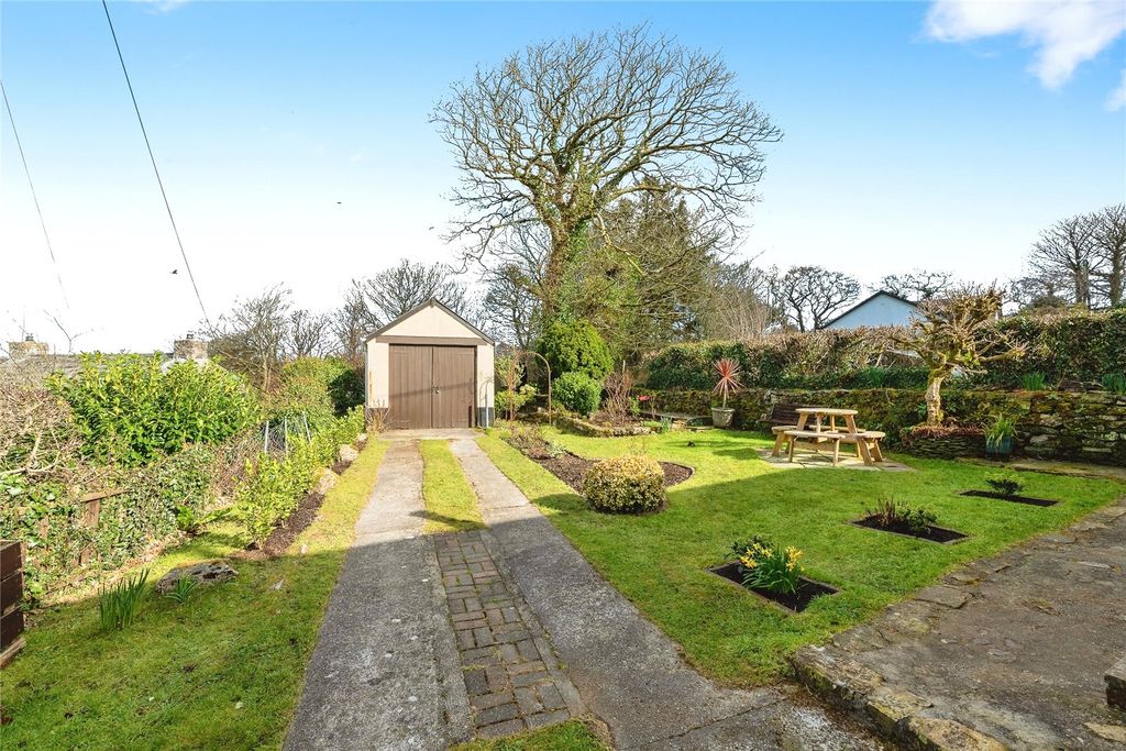 Property photo 3 of 12 Picture No. 02