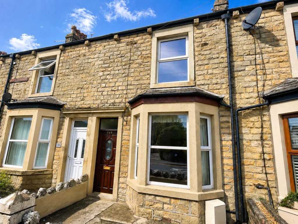 Property photo 1 of 18 External