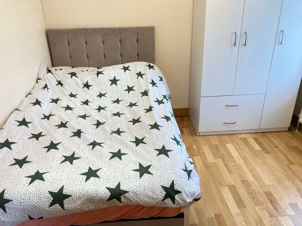 Property photo 3 of 3