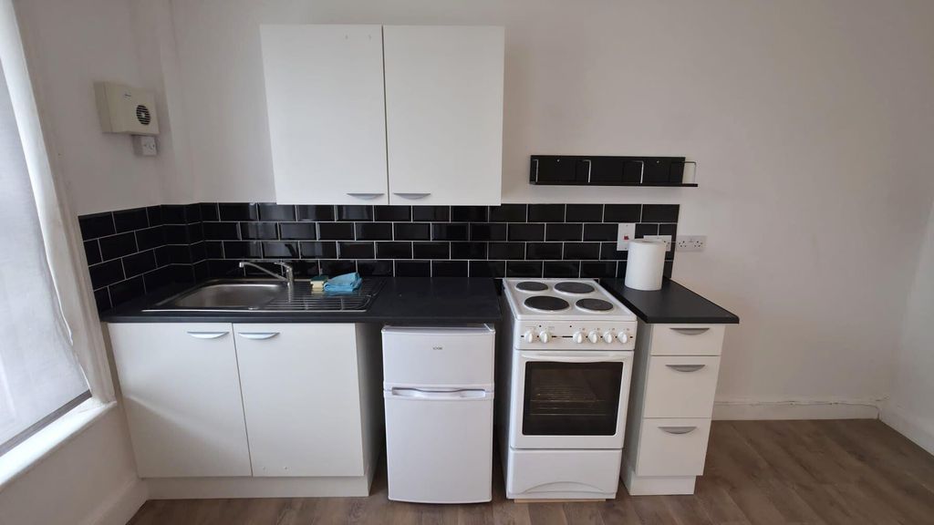 Property photo 3 of 6 1.Jpg