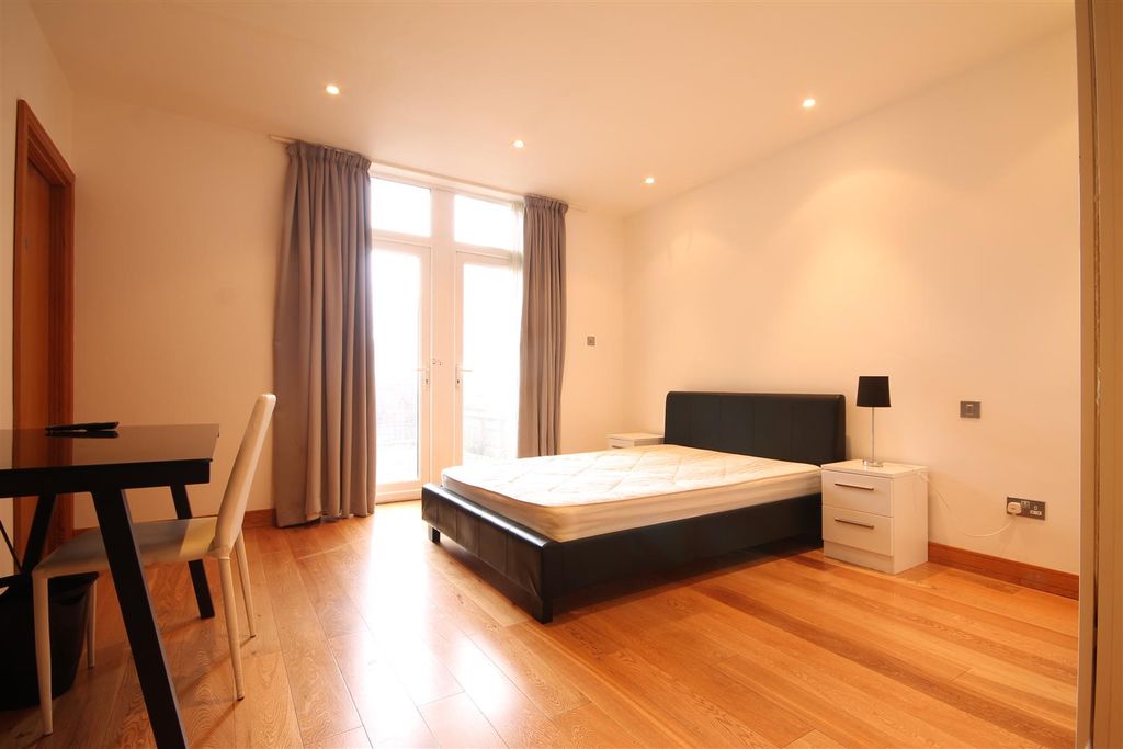 Property photo 2 of 8 23436.Jpg