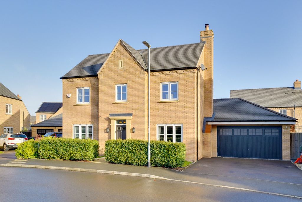 Property photo 1 of 29 3620440