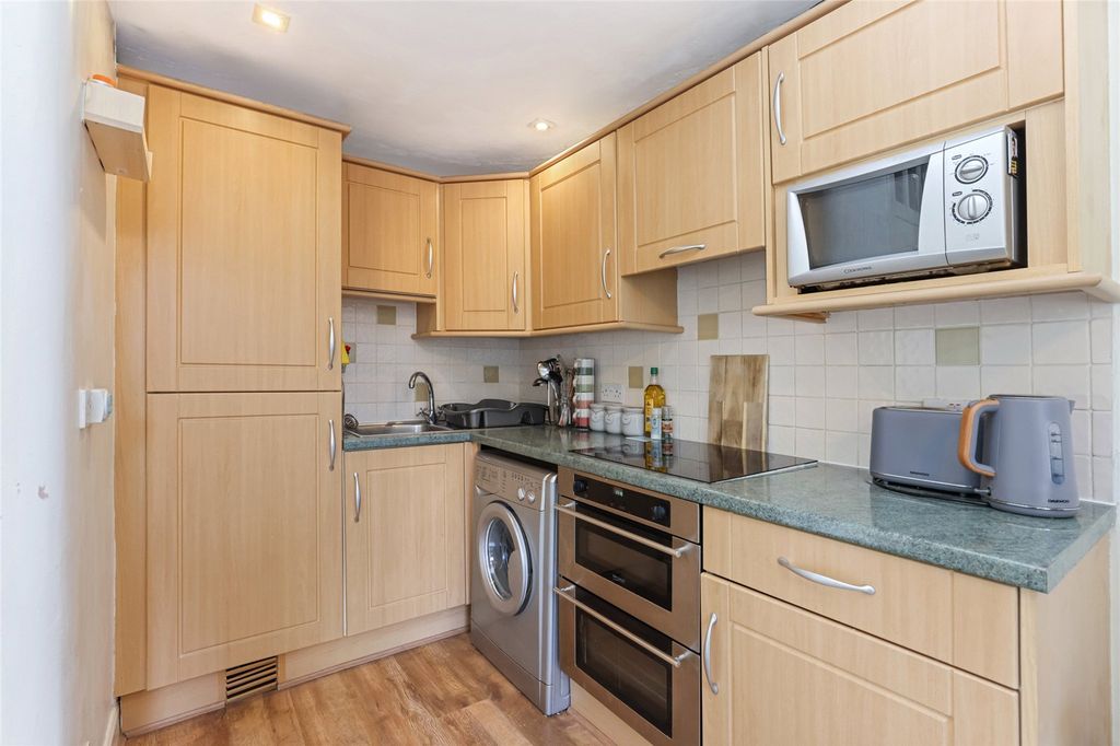 Property photo 3 of 20 Picture No. 12