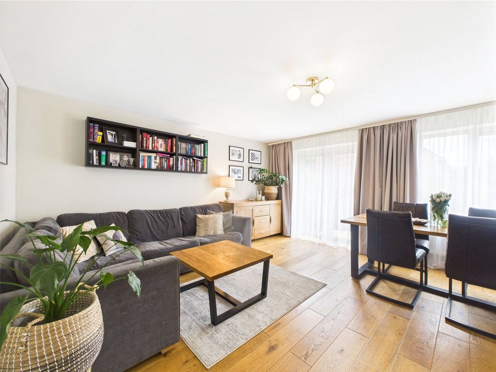 Property photo 2 of 17 Picture No. 05