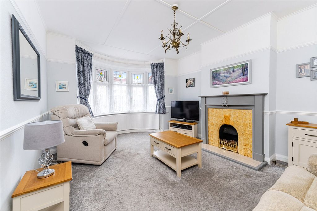 Property photo 3 of 10 Picture No. 05