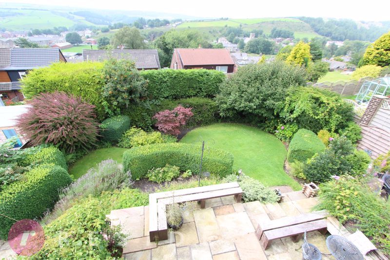 Property photo 2 of 19 Rear Garden/Views