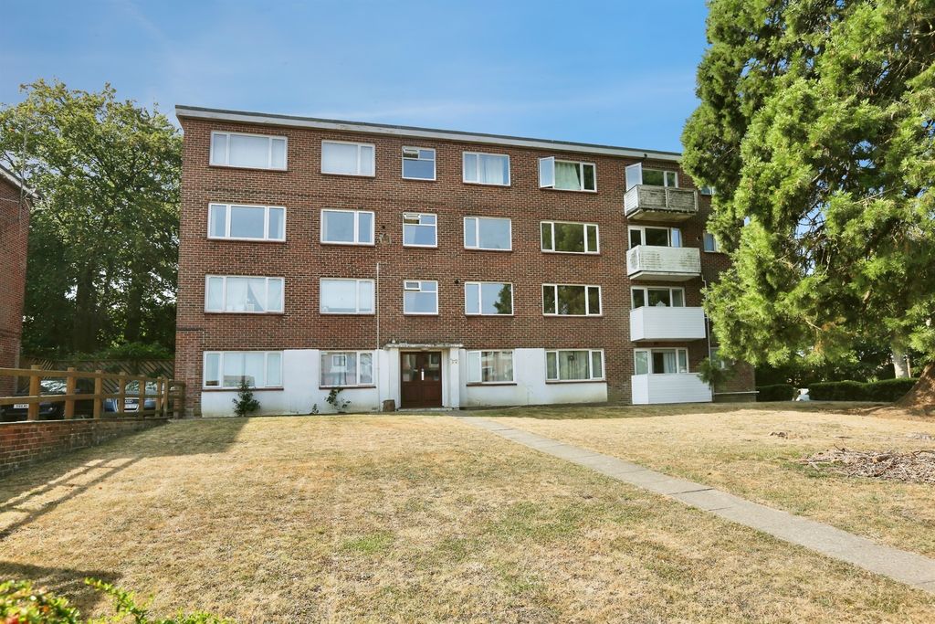 Property photo 1 of 11