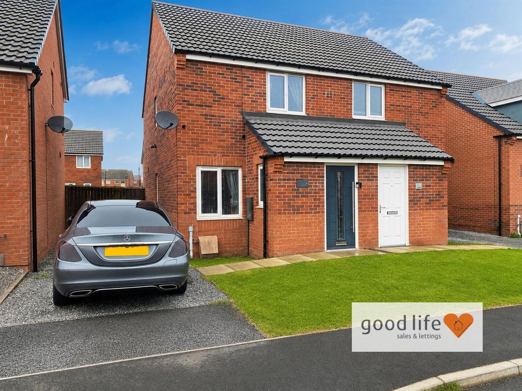 Property photo 1 of 17 20260522_110927395_Ios98 Friar Road.Jpg