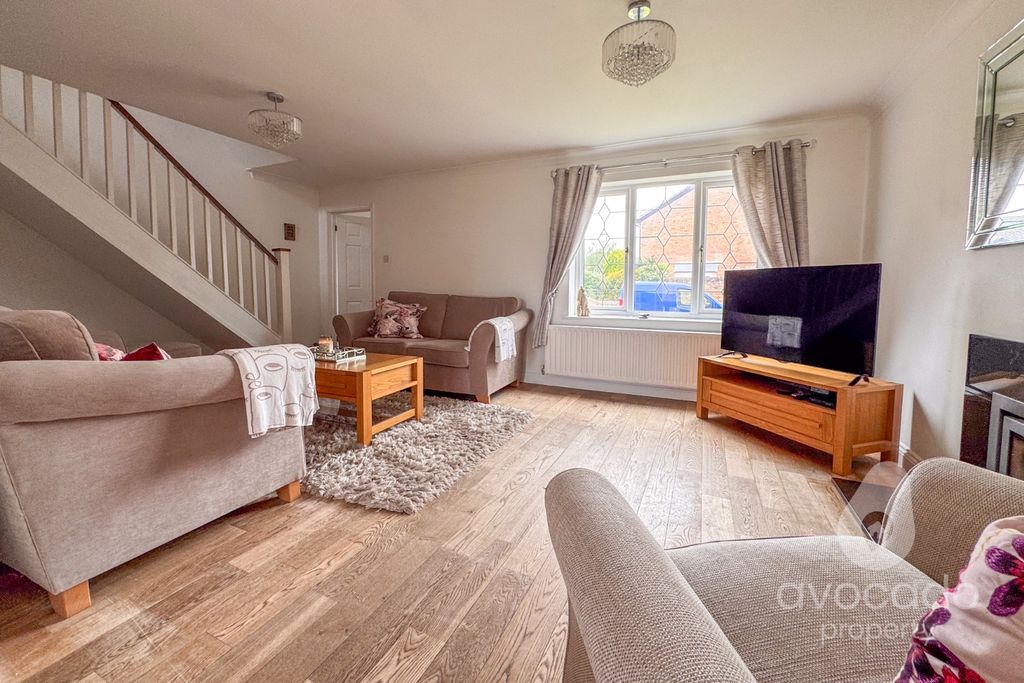 Property photo 3 of 17 5099808