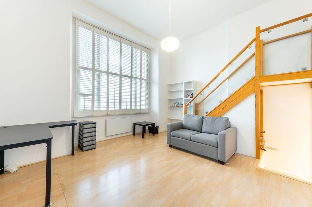 Property photo 3 of 9