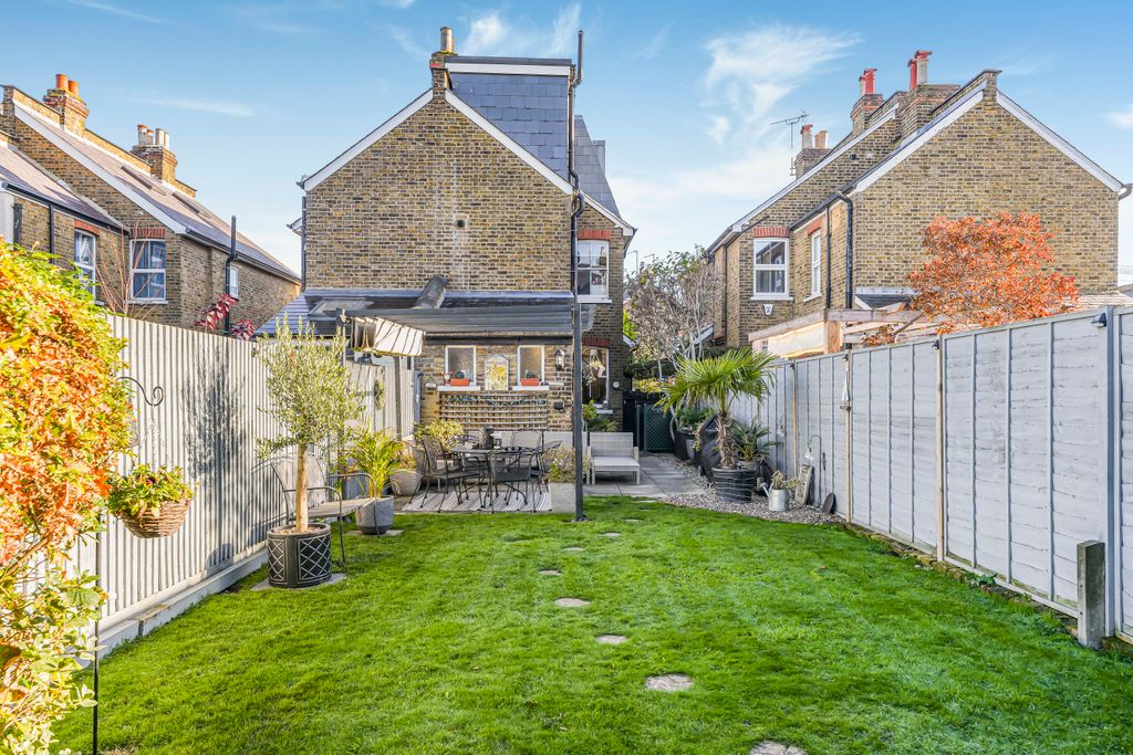 Property photo 3 of 26 Mnh08222