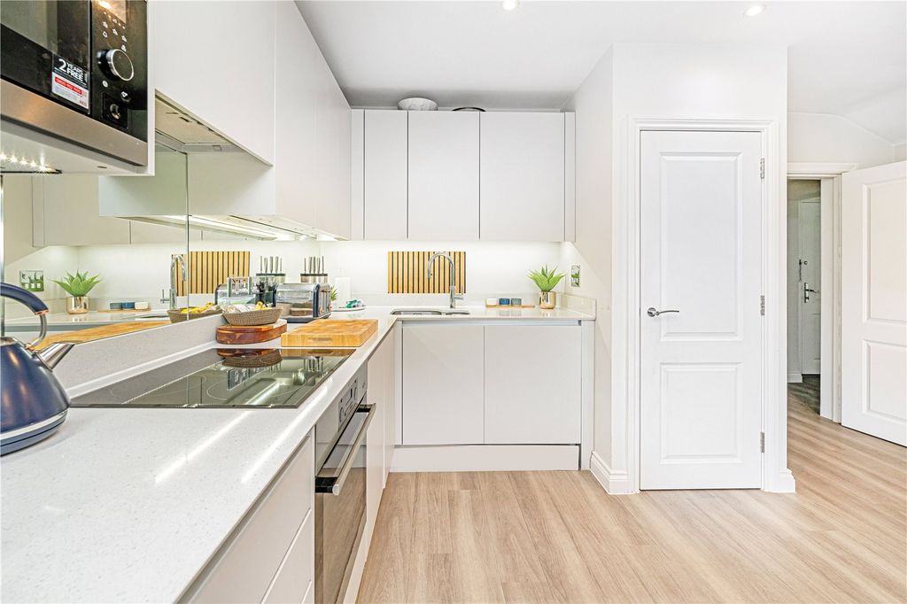 Property photo 3 of 9 Picture No. 01