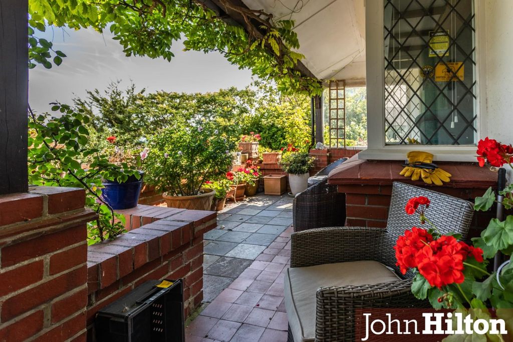 Property photo 3 of 37 Ashdown Avenue-9.Jpg