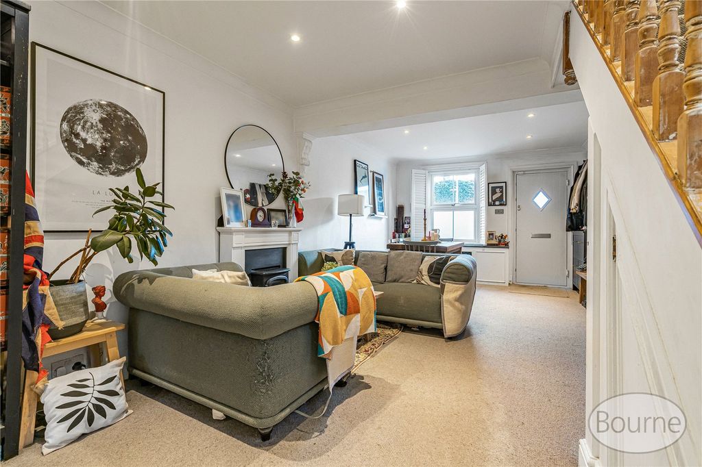 Property photo 3 of 22 Picture 3