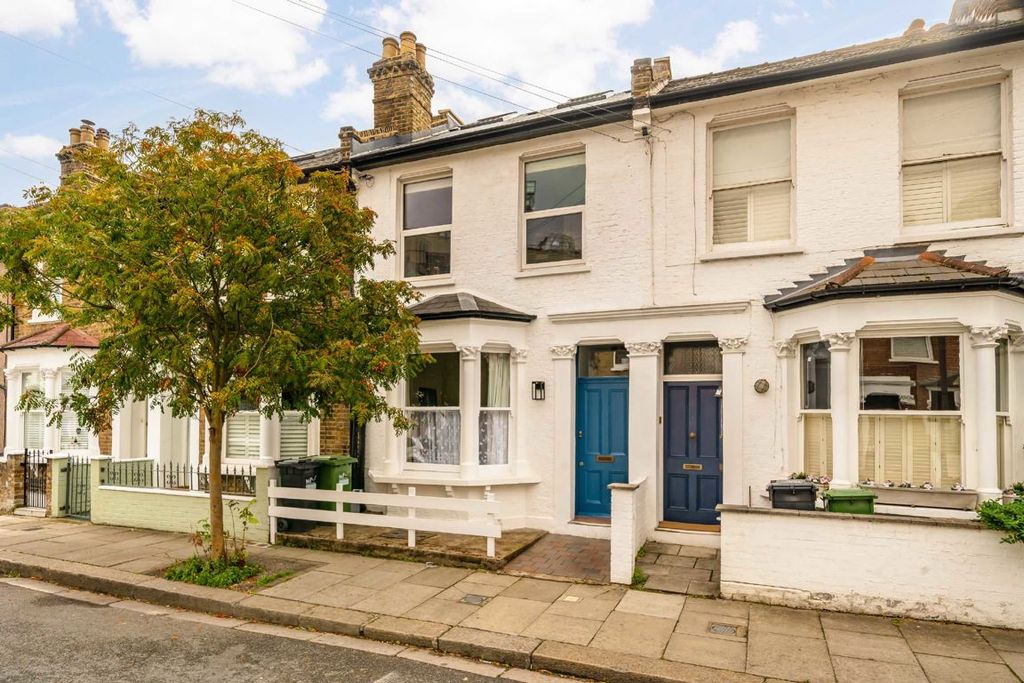 Property photo 1 of 7
