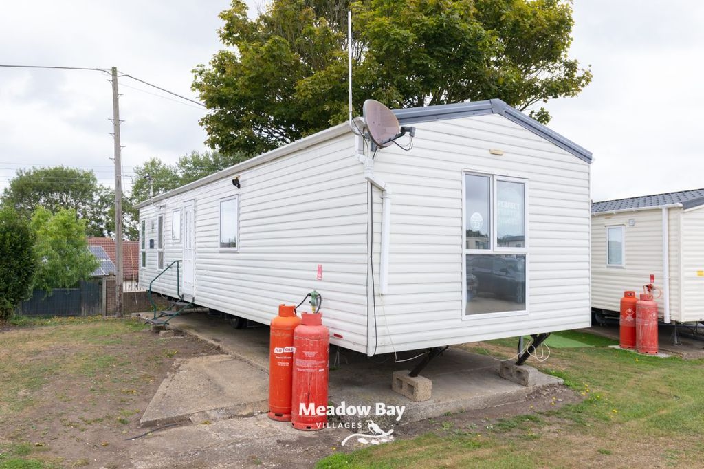Property photo 1 of 11 2008 Abi Elan 38x12 2B 31.Jpg