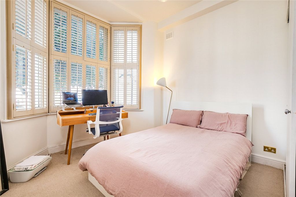 Property photo 3 of 8 Bedroom 1