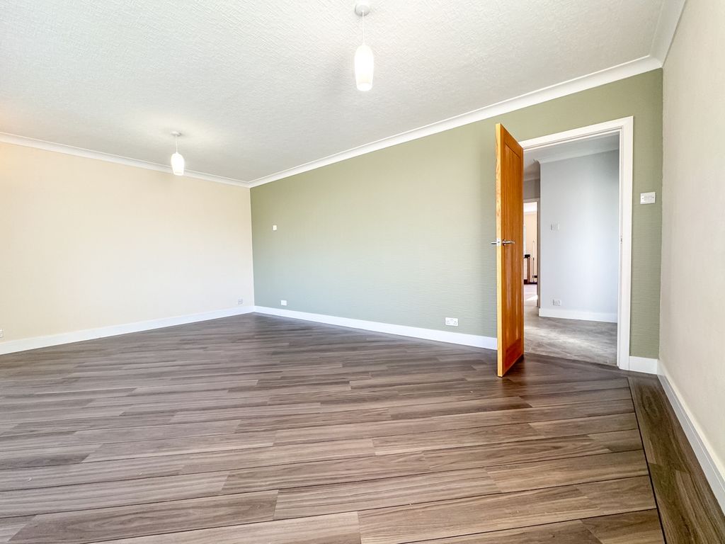 Property photo 3 of 29 Wheatlands Ewemove Redcar-11