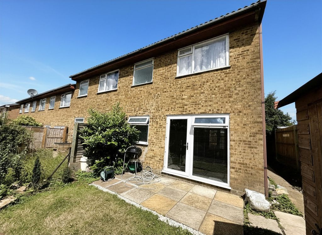 Property photo 1 of 8