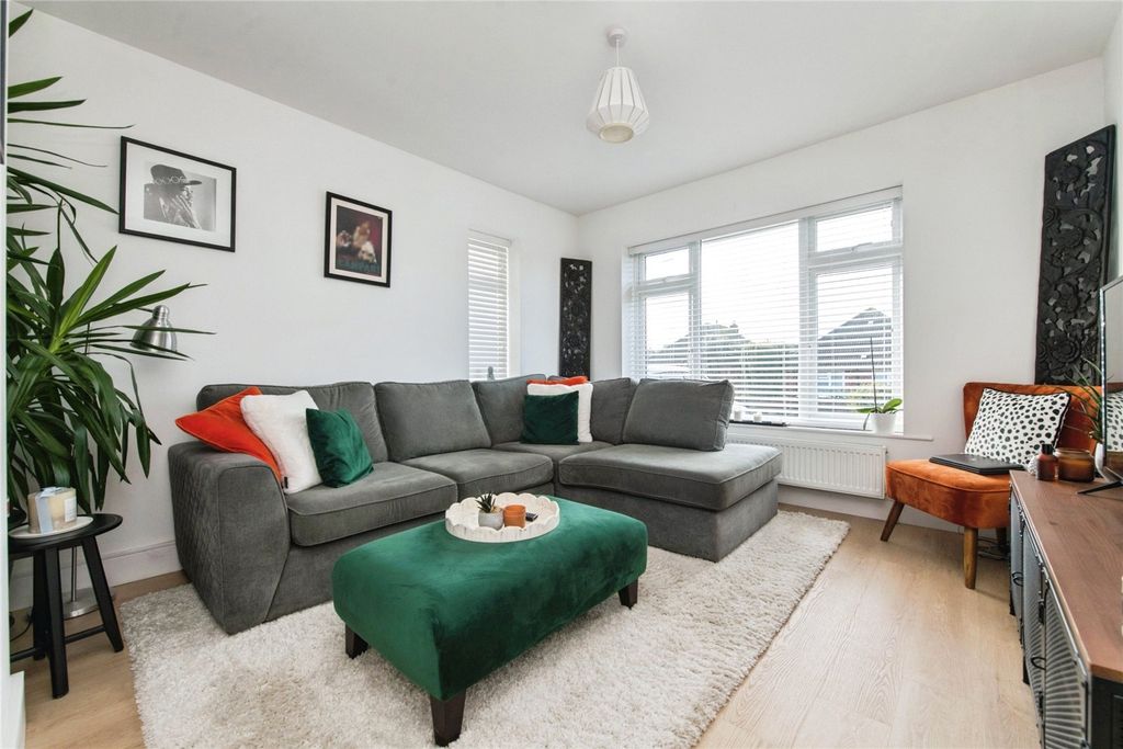 Property photo 3 of 15 Picture No. 51